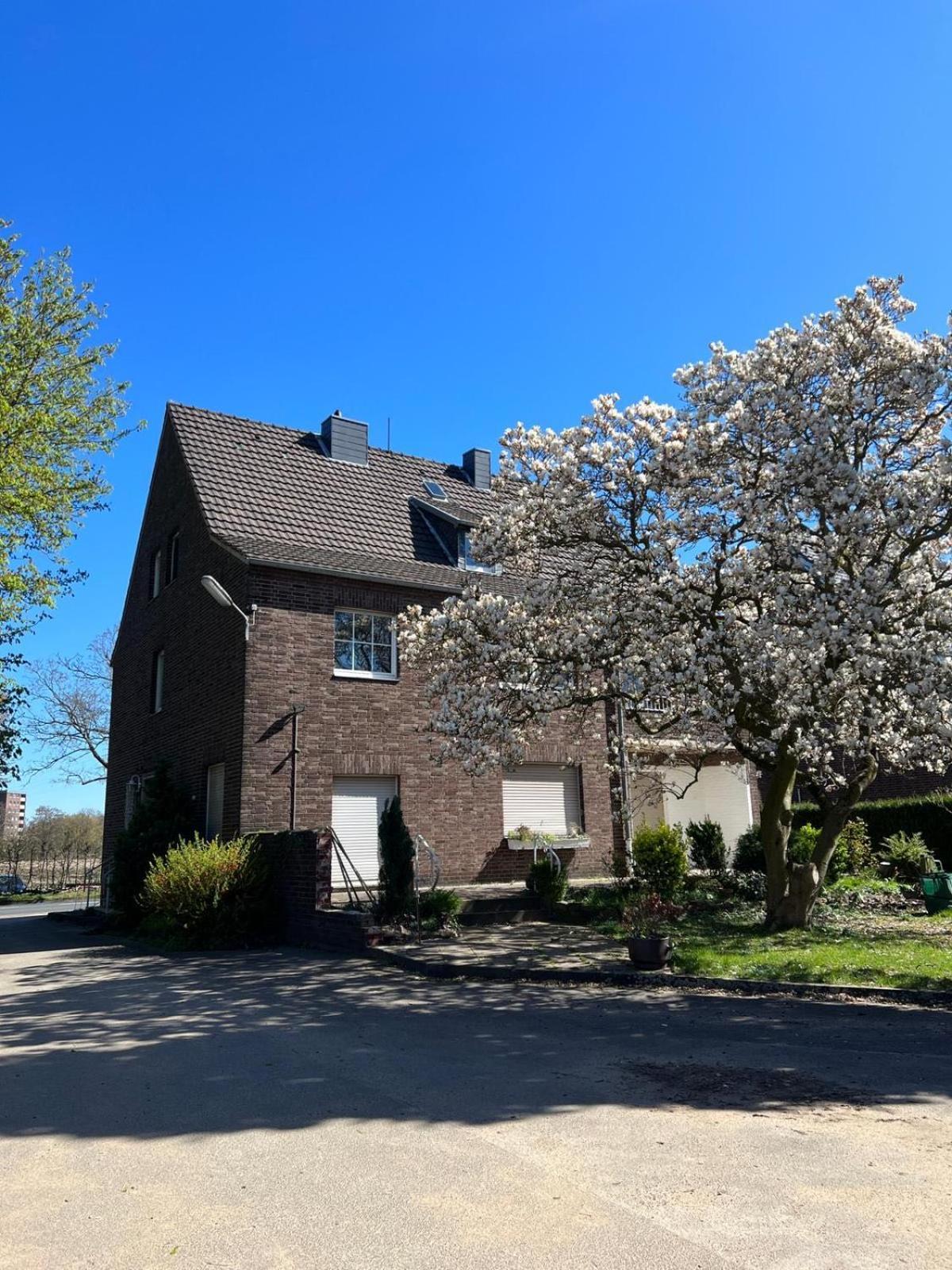 Haus Neuss-1.Og Exterior foto